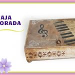 Como decorar una caja con papel envejecido