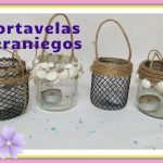 portavelas con frascos de vidrio