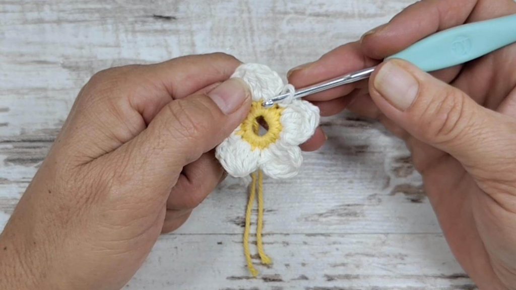 flor a crochet en punto piña
