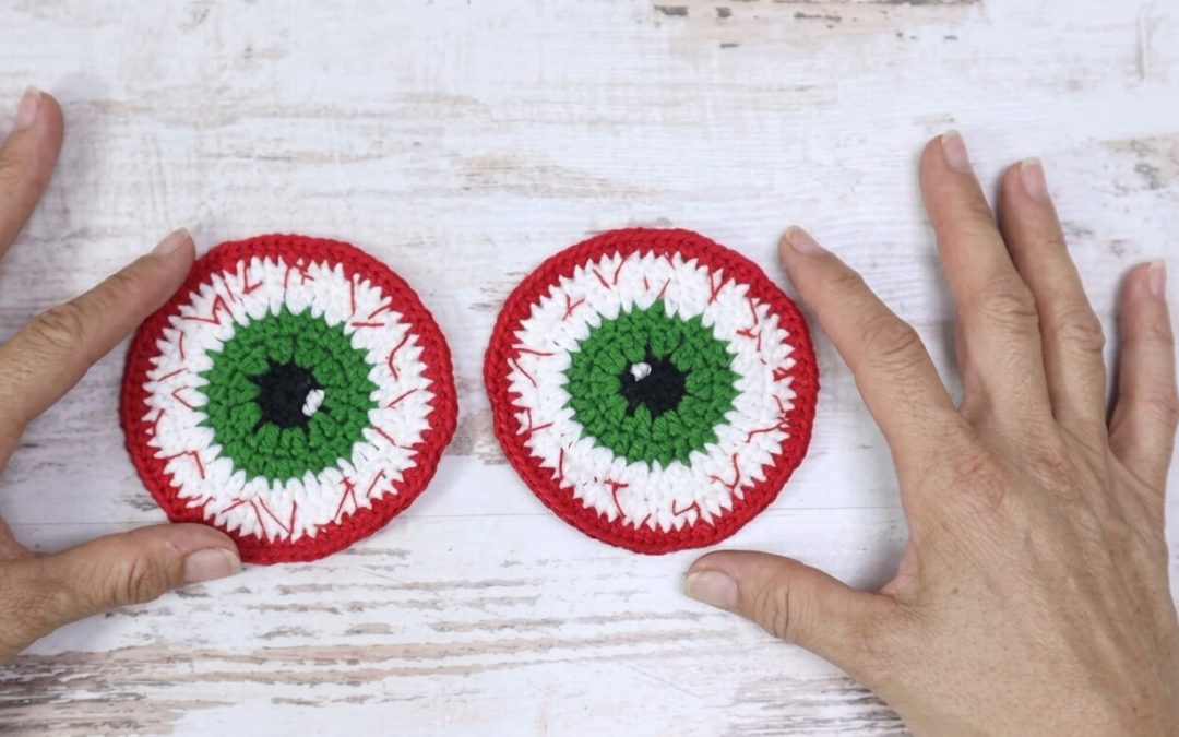 Posavasos de ojo a crochet para Halloween